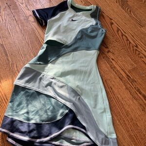Nike Dri Fit Women’s Xs Dress Cut Out Slim Fit Pickle Ball Dress